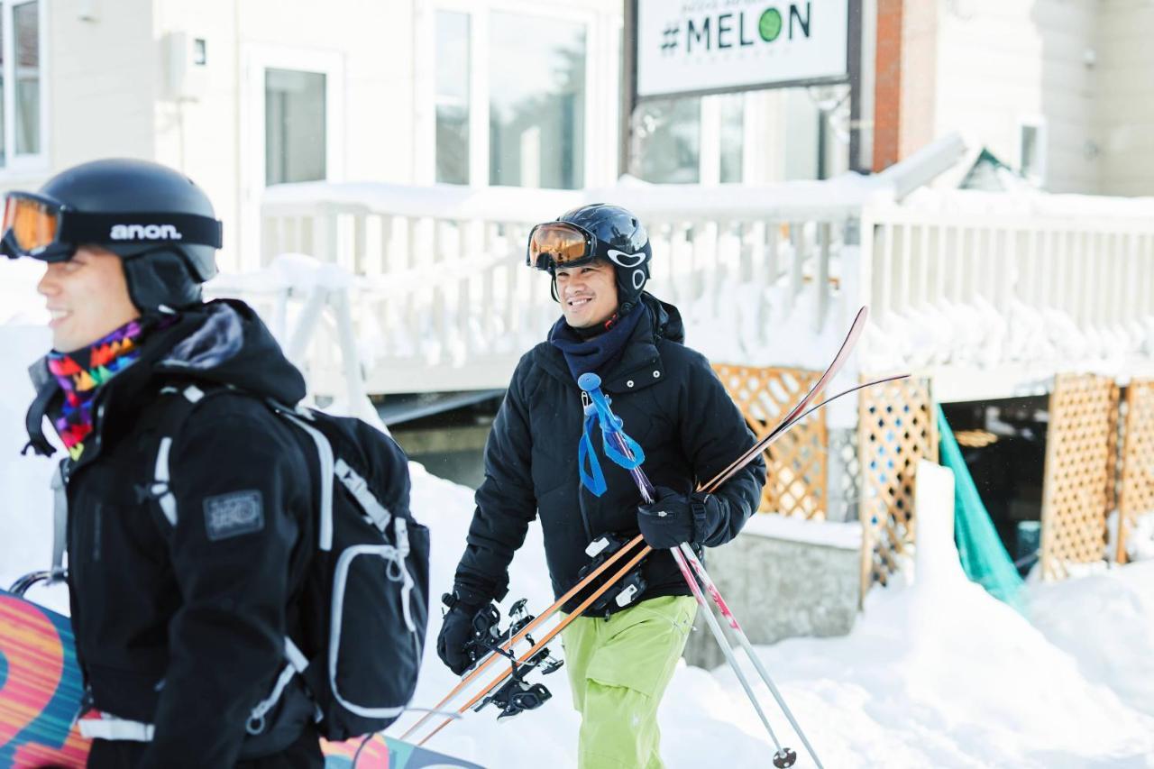Petit Hotel Melon Furano Exterior photo